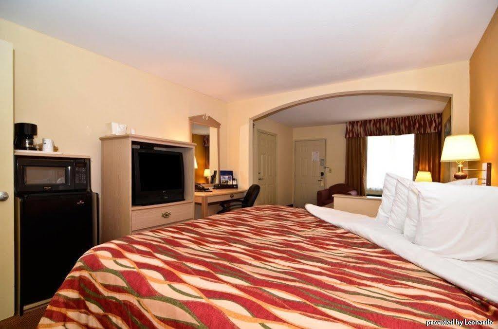 Best Western Snyder Inn Room photo